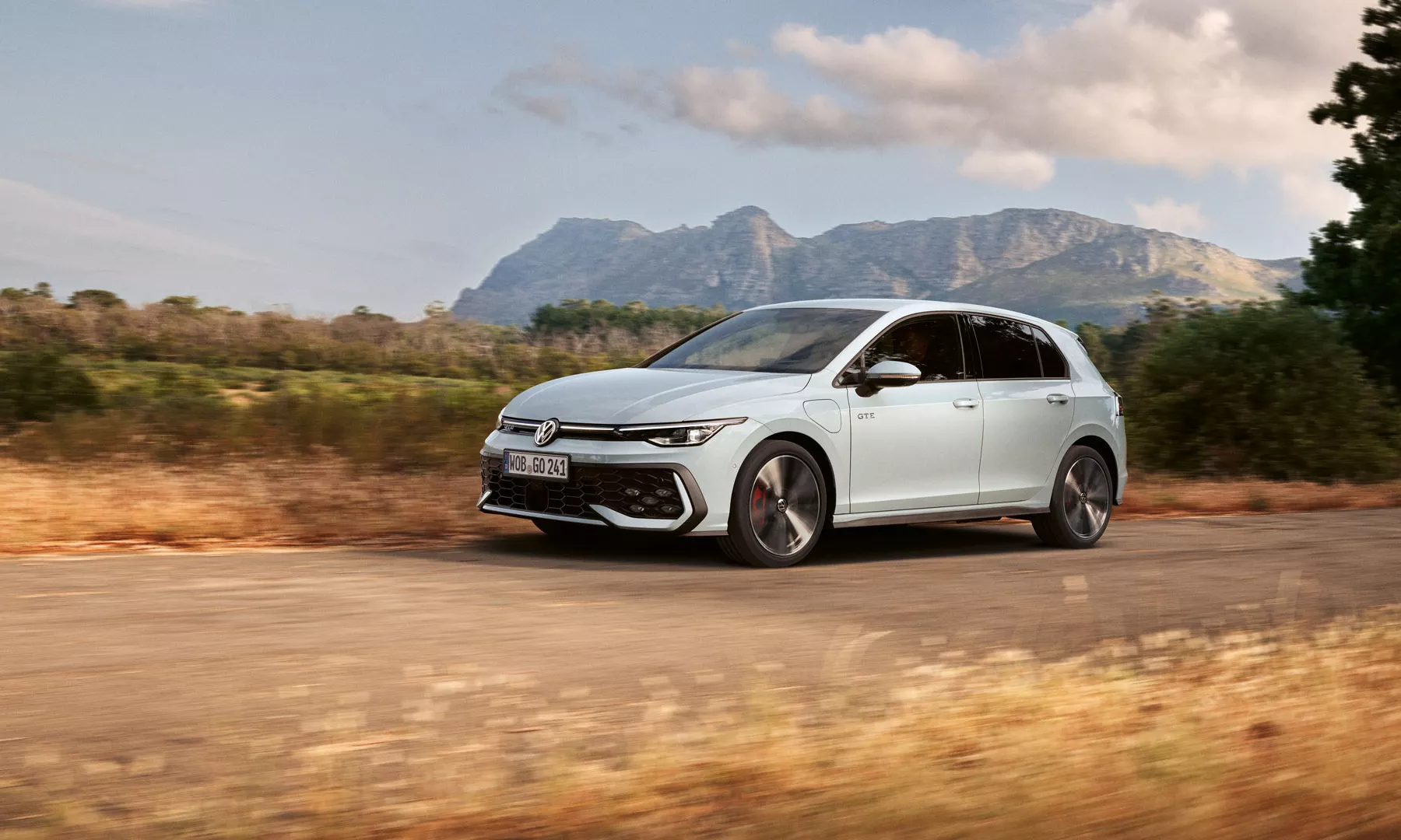 Volkswagen Golf GTE in Fahrt
